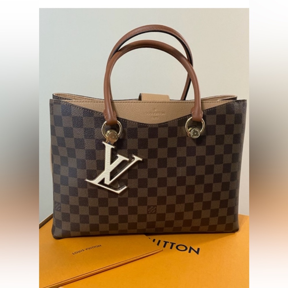Louis Vuitton Damier Riverside Shoulder Bag - Picture 2 of 6
